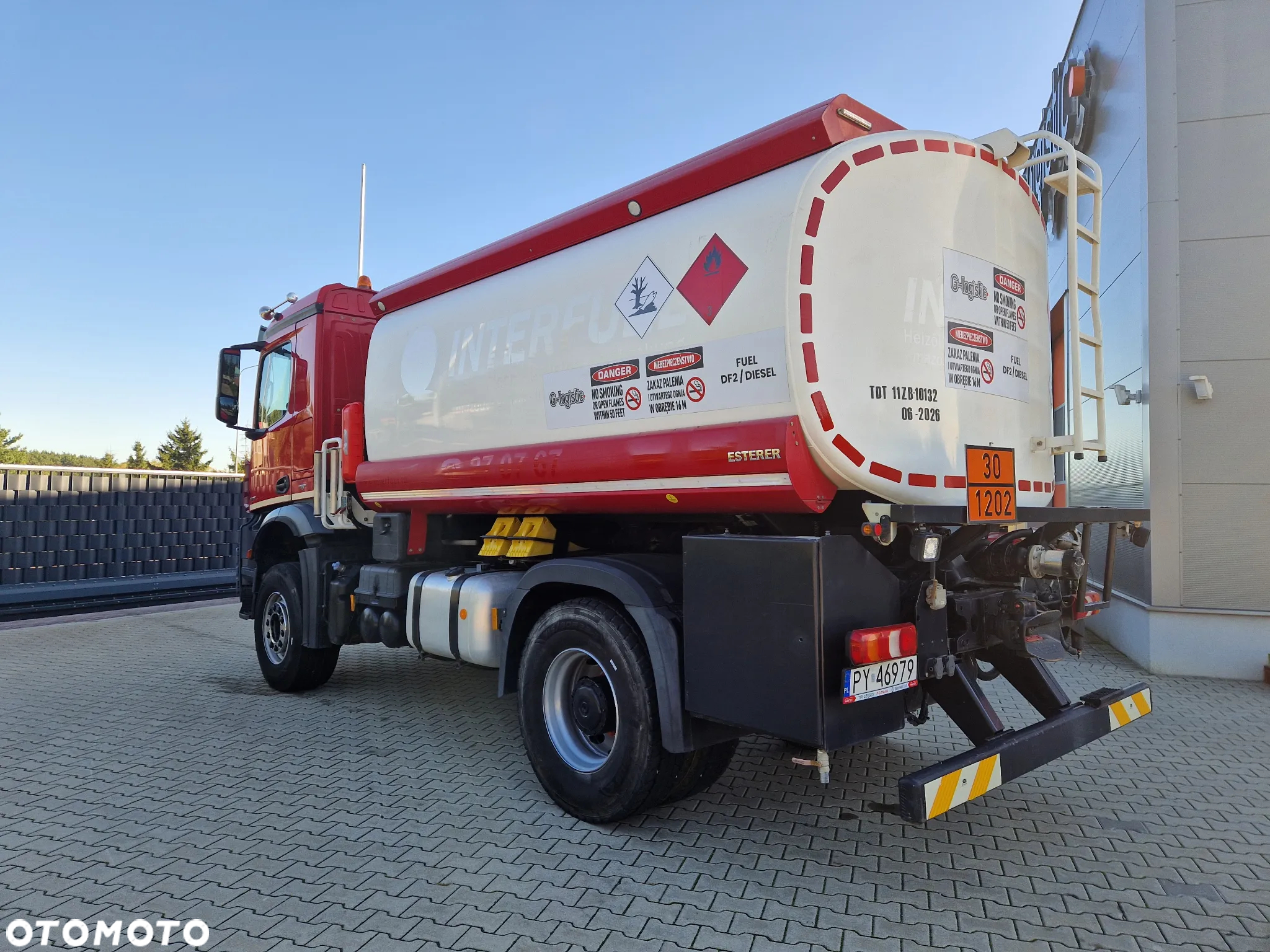 Mercedes-Benz AROCS - 8
