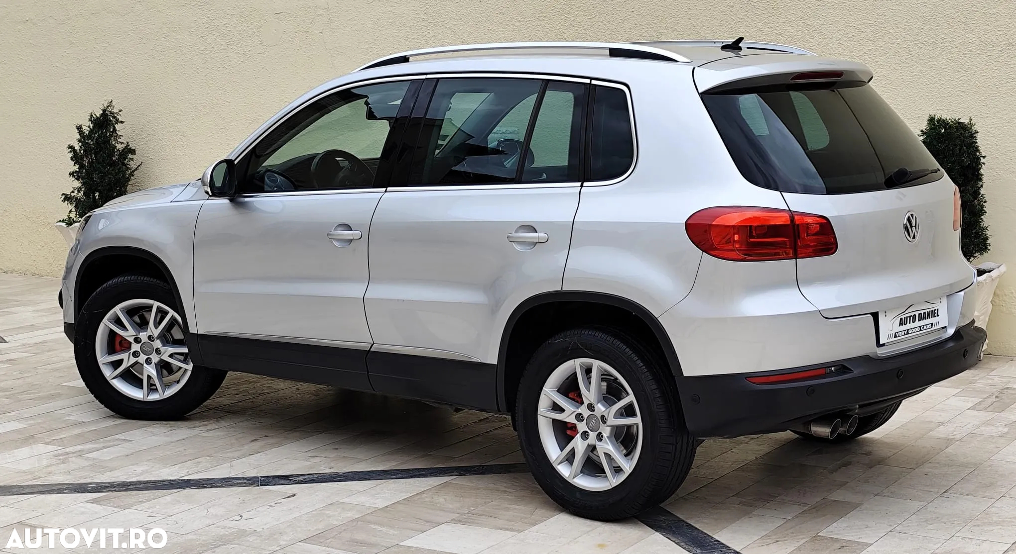 Volkswagen Tiguan - 4