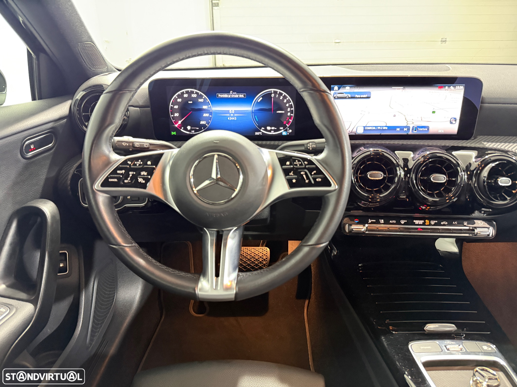 Mercedes-Benz A 250 e Style Plus - 23