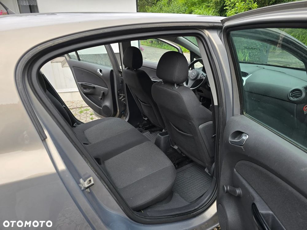 Opel Corsa 1.2 16V Enjoy - 9