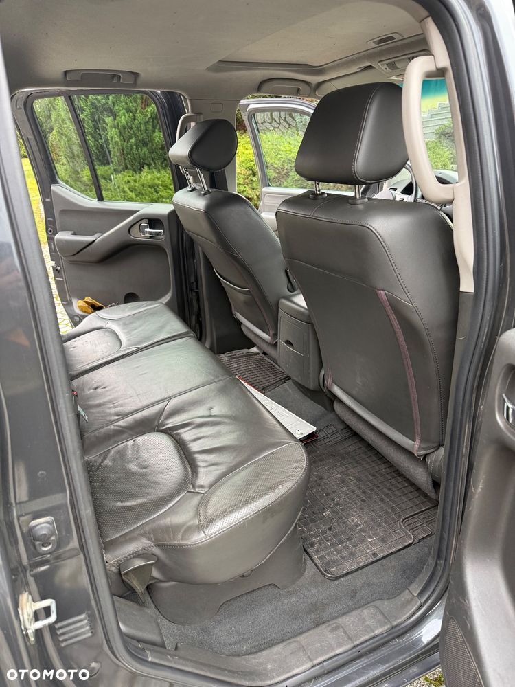 Nissan Navara 2.5 D SE - 12