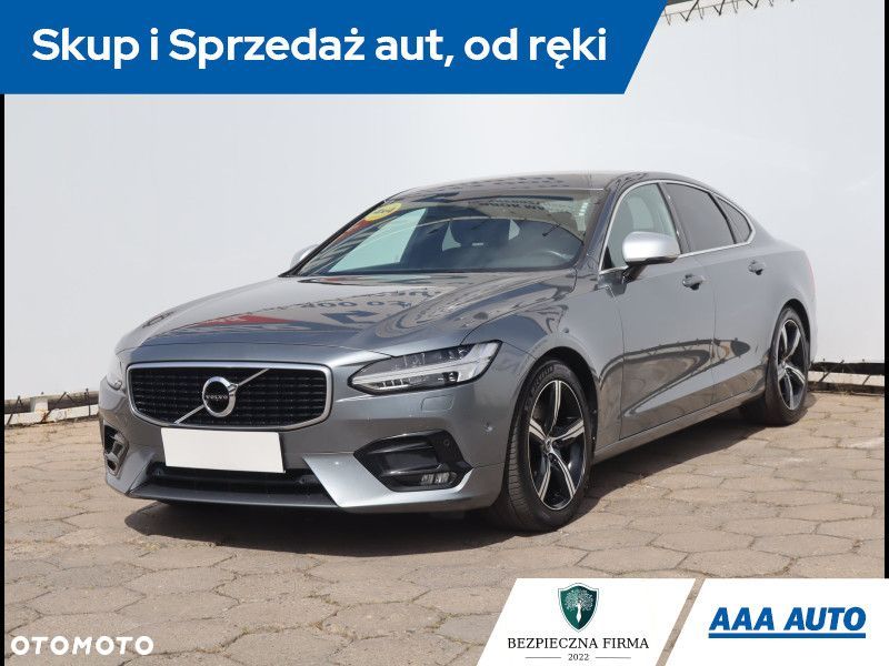Volvo S90 - 2