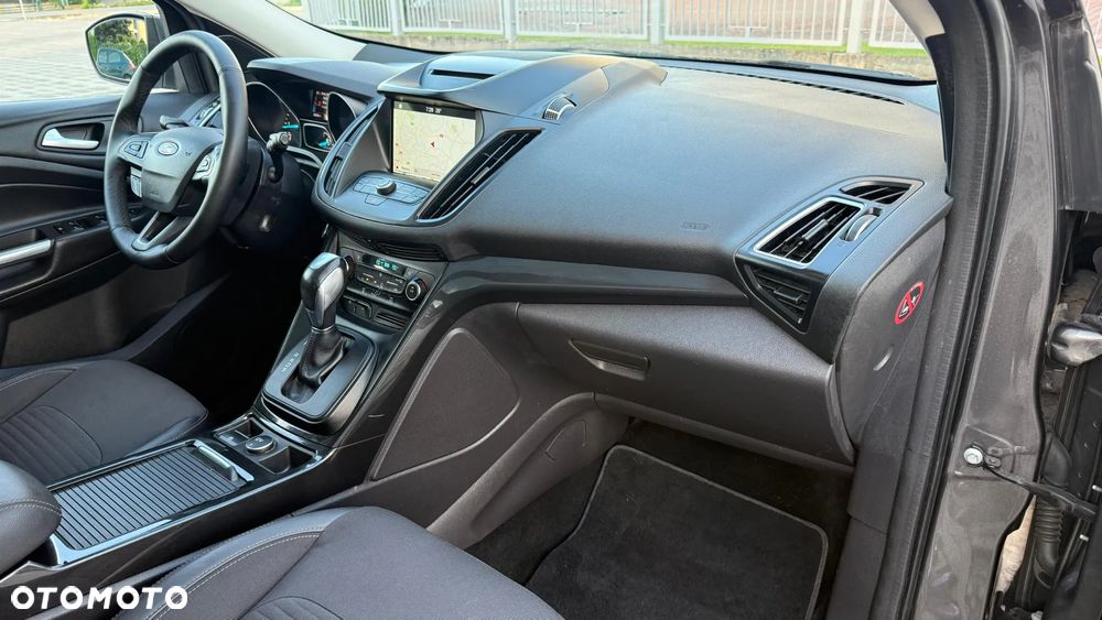 Ford Kuga 2.0 TDCi AWD Titanium - 36
