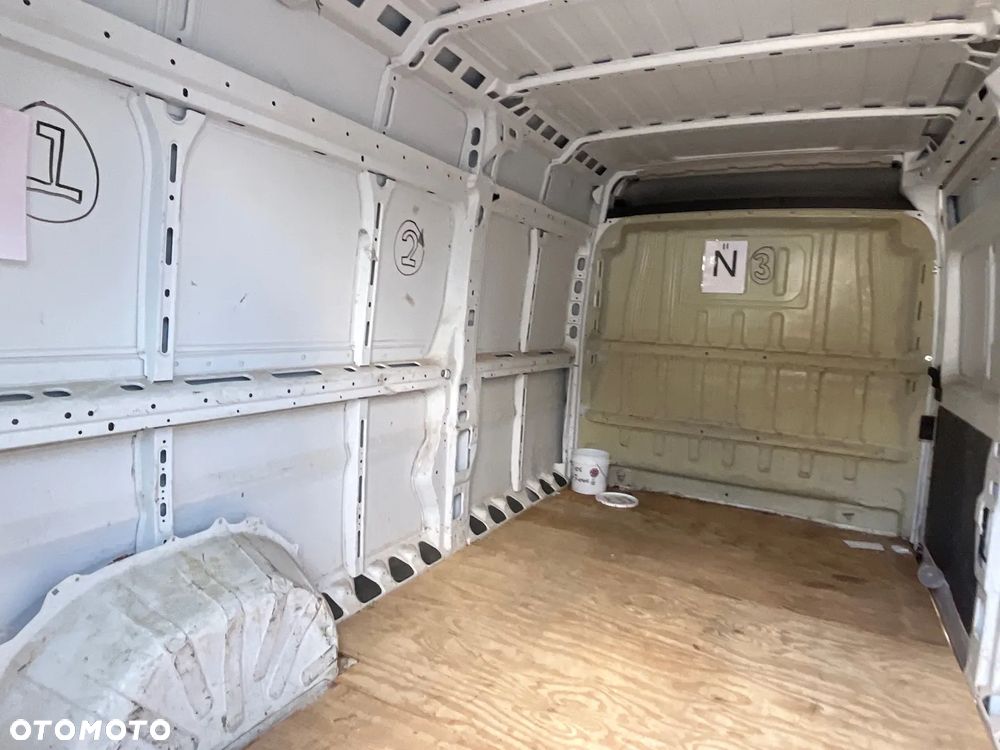 RAM PROMASTER 2500 DELIVERY VAN - 35