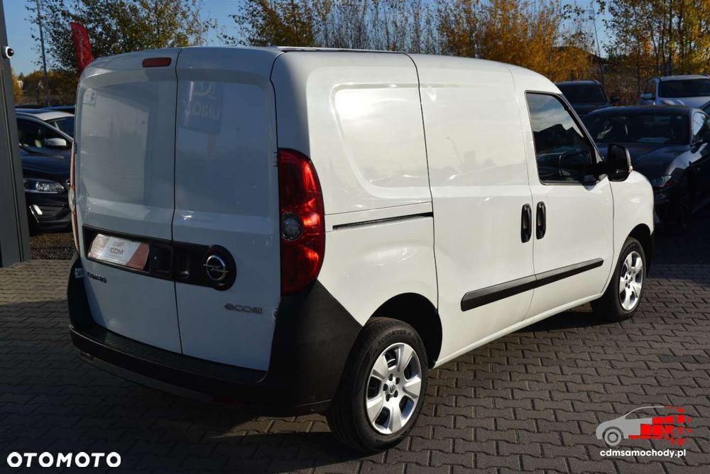 Opel COMBO - 10