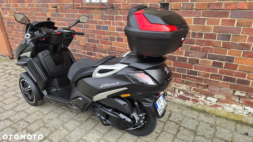 Peugeot Metropolis - 9