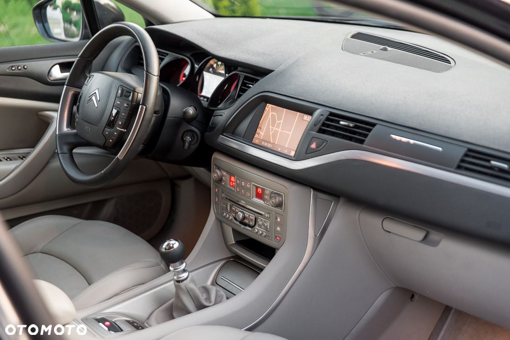 Citroën C5 HDi 135 FAP Exclusive - 24