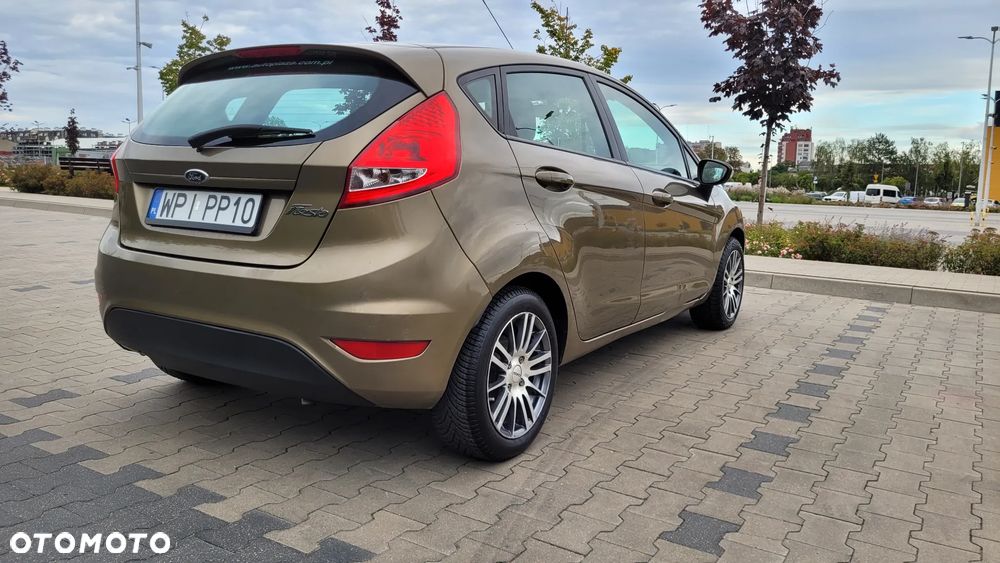 Ford Fiesta - 16