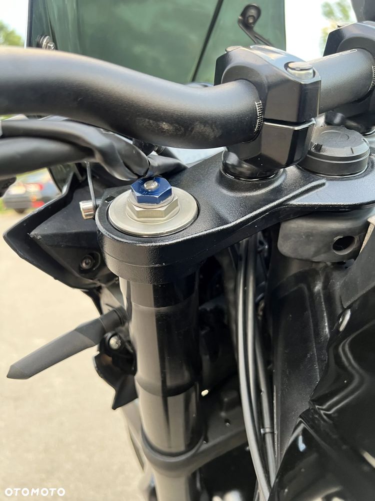 Suzuki GSX - 29