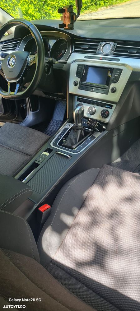 Volkswagen Passat 2.0 TDI SCR DSG Comfortline - 4