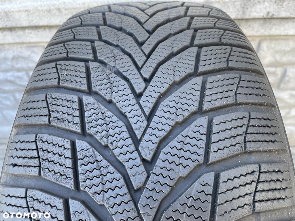 235/55R18 Nexen Winguard Sport 2 SUV - Opona Zimowa 1szt. 6mm - 1