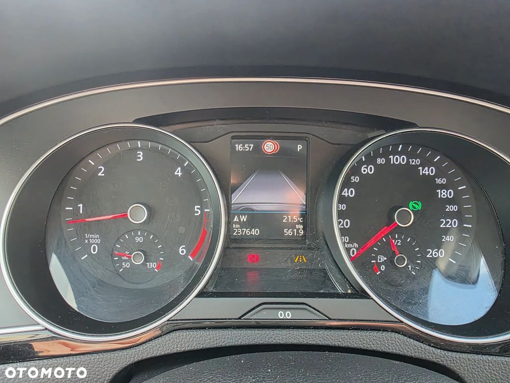 Volkswagen Passat 2.0 TDI BMT Highline DSG - 17