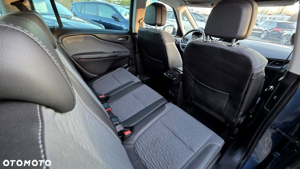 Opel Zafira - 26