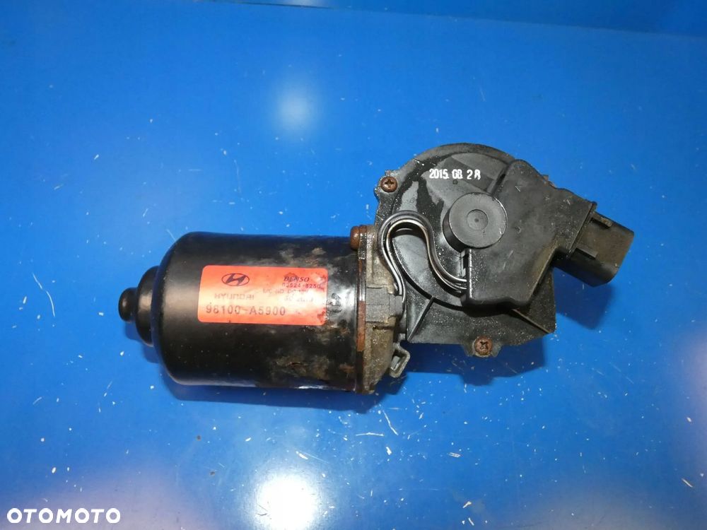 Hyundai i30 II 12- SILNICZEK WYCIERACZEK PRZÓD WERSJA ANGIELSKA - 1