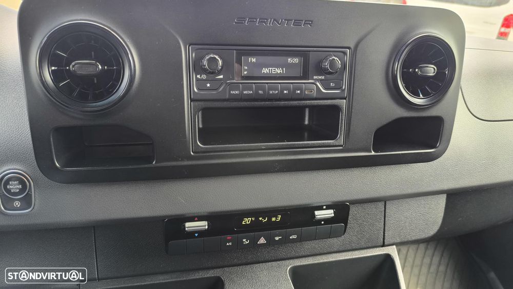 Mercedes-Benz Sprinter Furgão 215Cdi 32 Auto - 15