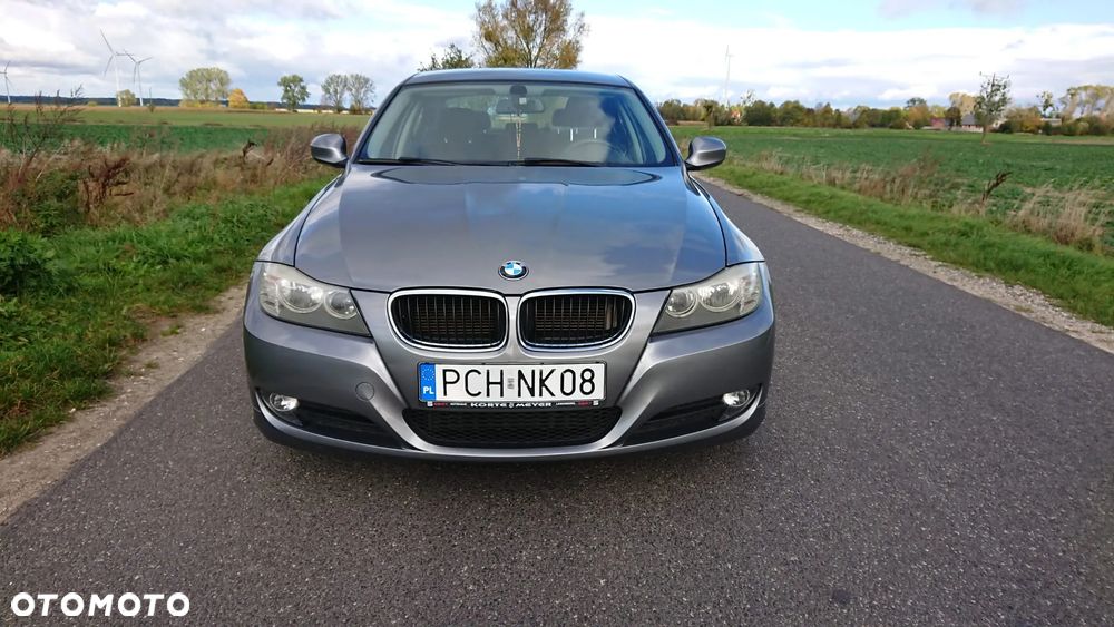 BMW Seria 3 320d - 5