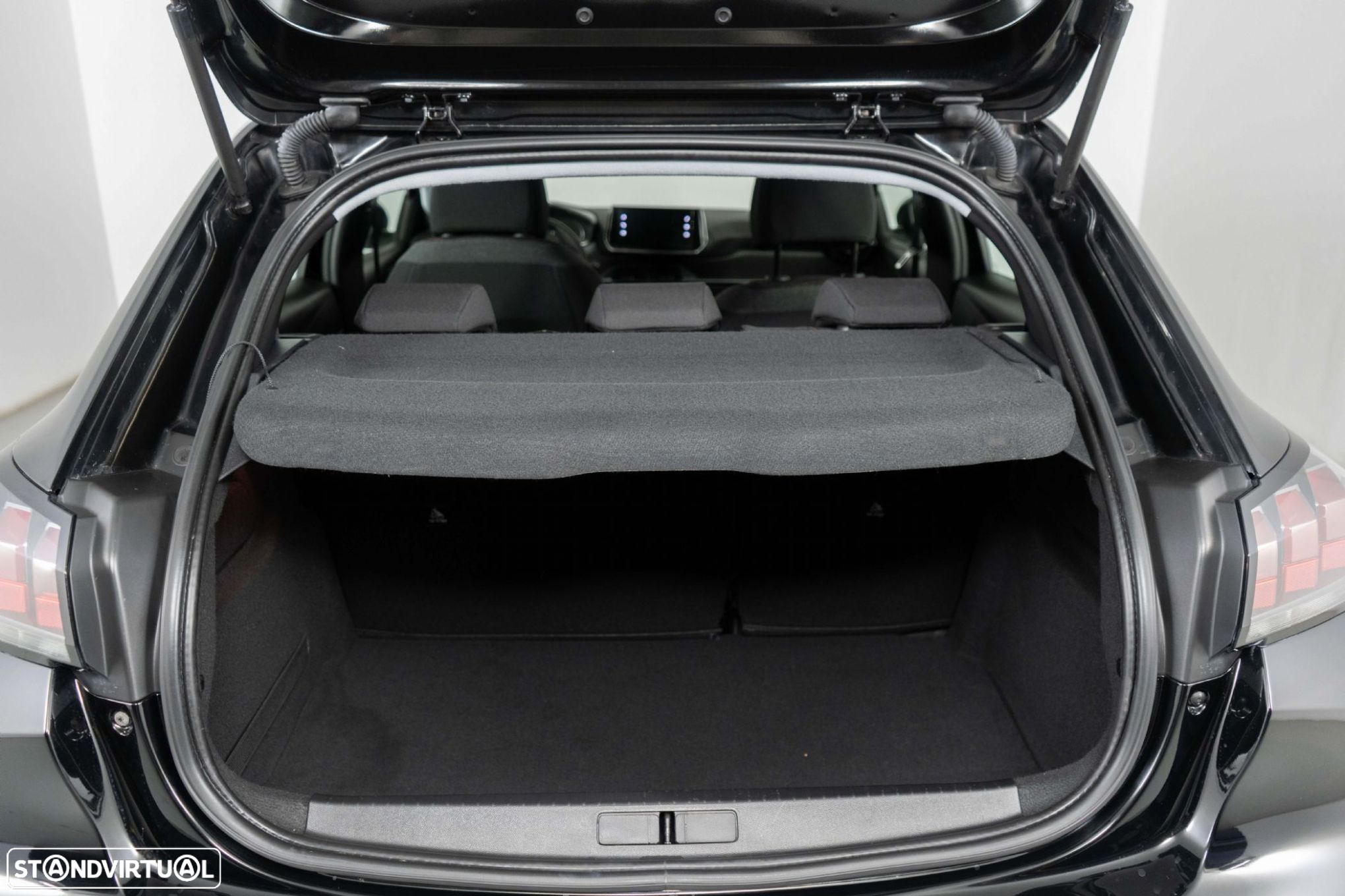 Peugeot 208 1.2 PureTech Active Pack - 11