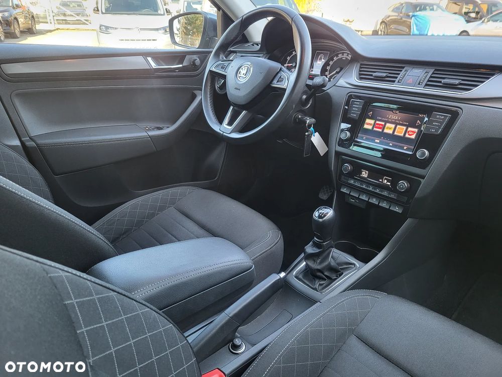 Skoda RAPID 1.0 TSI Style - 15