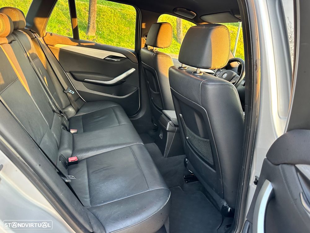 BMW X1 20 d xDrive - 28