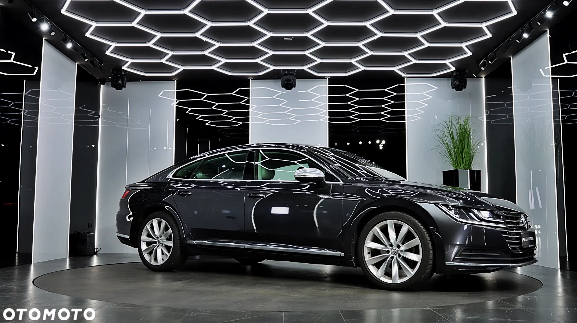 Volkswagen Arteon 2.0 TDI SCR Elegance DSG - 12