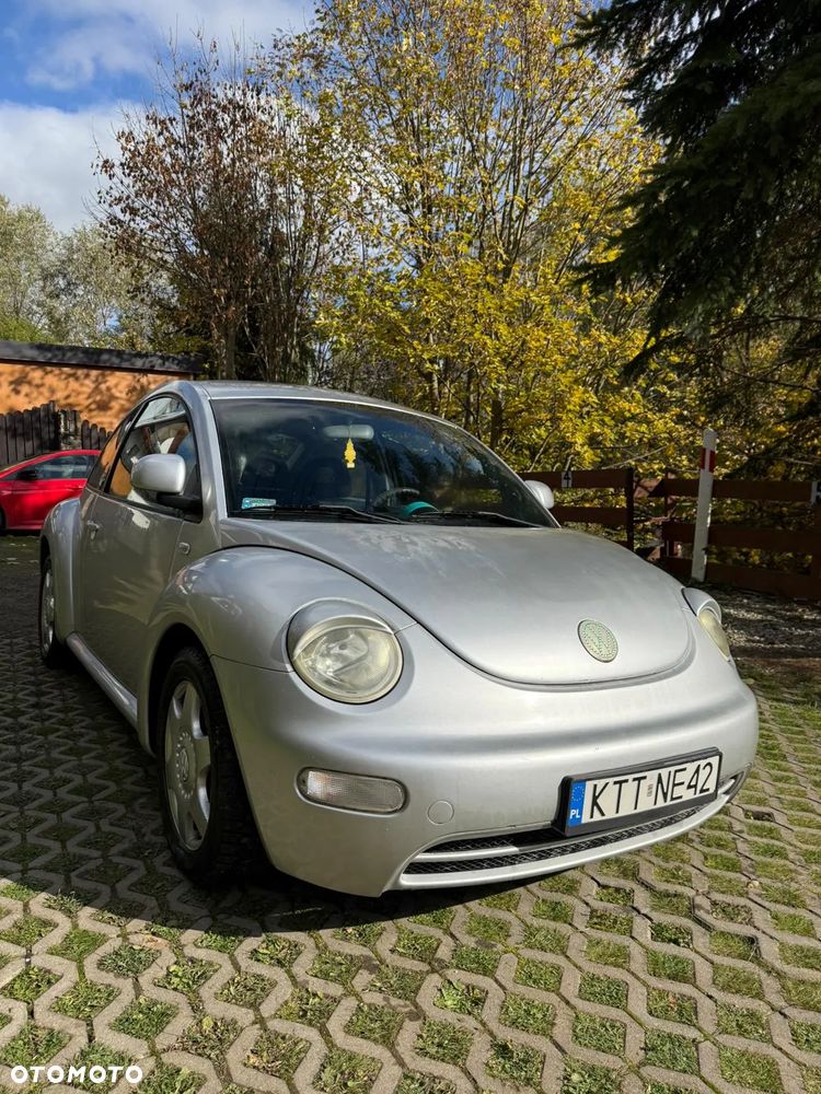Volkswagen New Beetle - 1