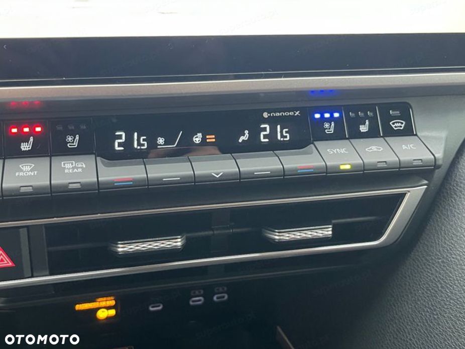 Toyota Camry - 11