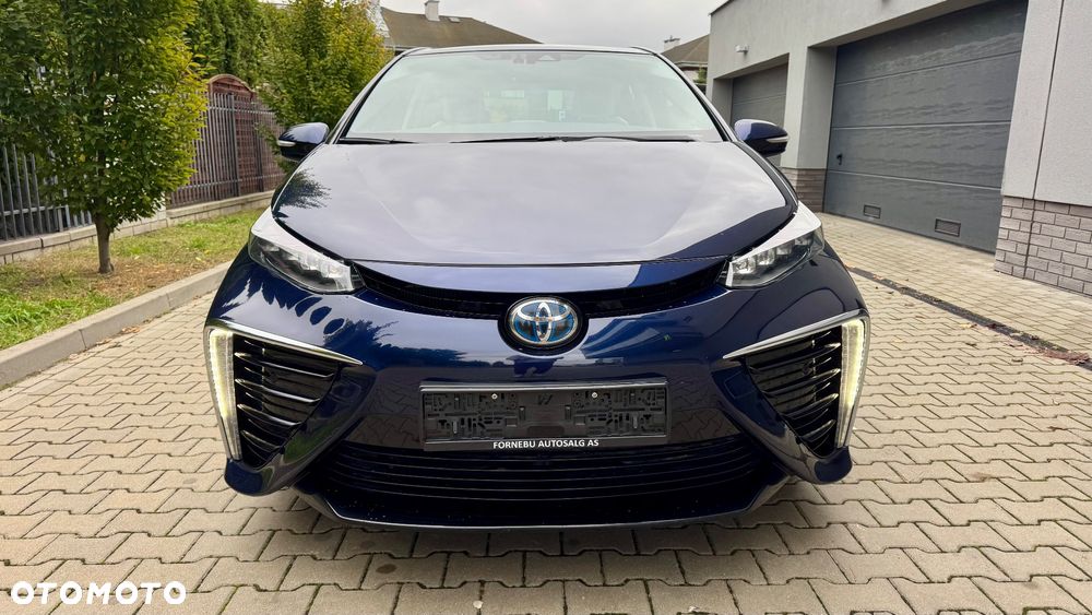 Toyota Mirai - 11