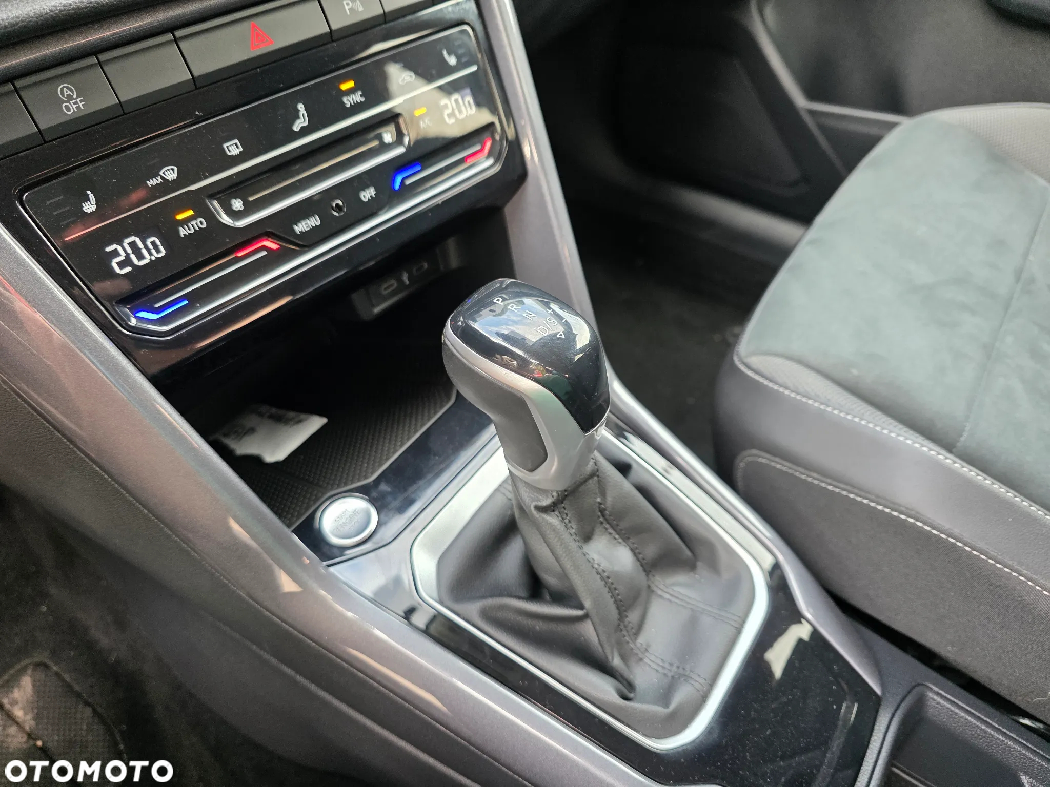 Volkswagen T-Roc 1.5 TSI Style DSG - 24