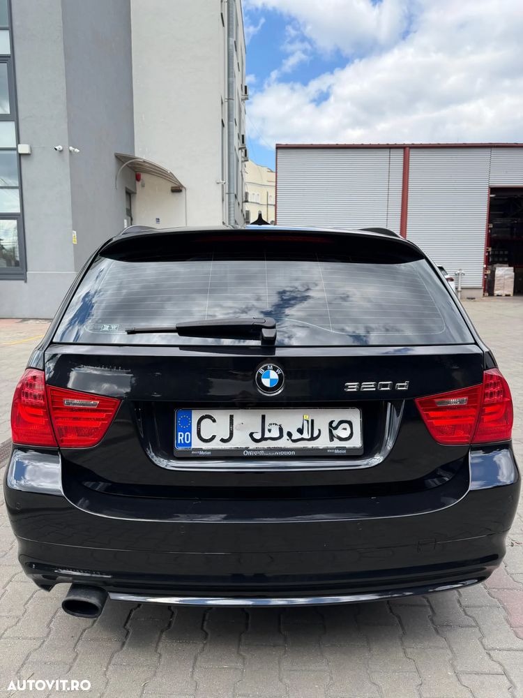 BMW Seria 3 320d EfficientDynamics Edition - 16