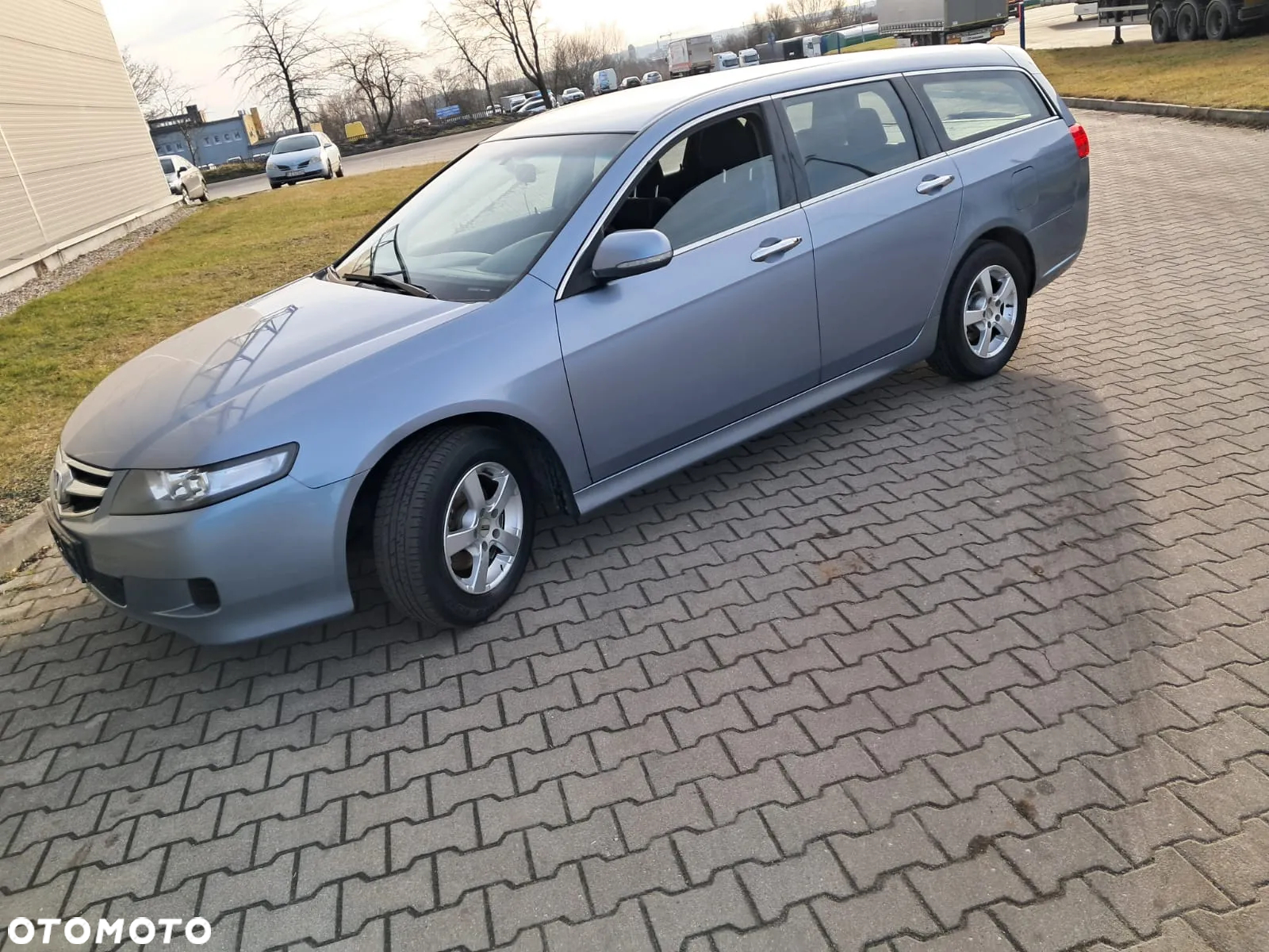 Honda Accord - 4