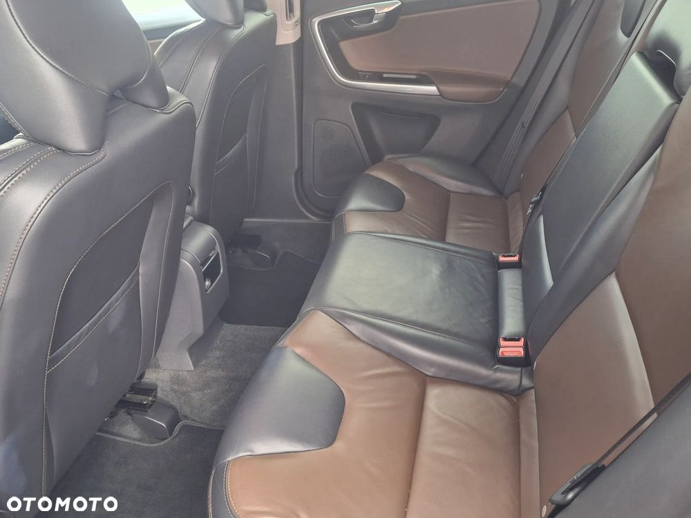 Volvo XC 60 D3 Edition Pro - 23