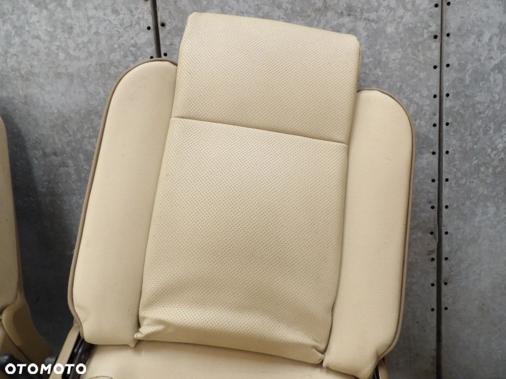 LAND ROVER DISCOVERY II FOTEL LEWY PRAWY TYŁ 3 RZĄD KOMPLET - 9