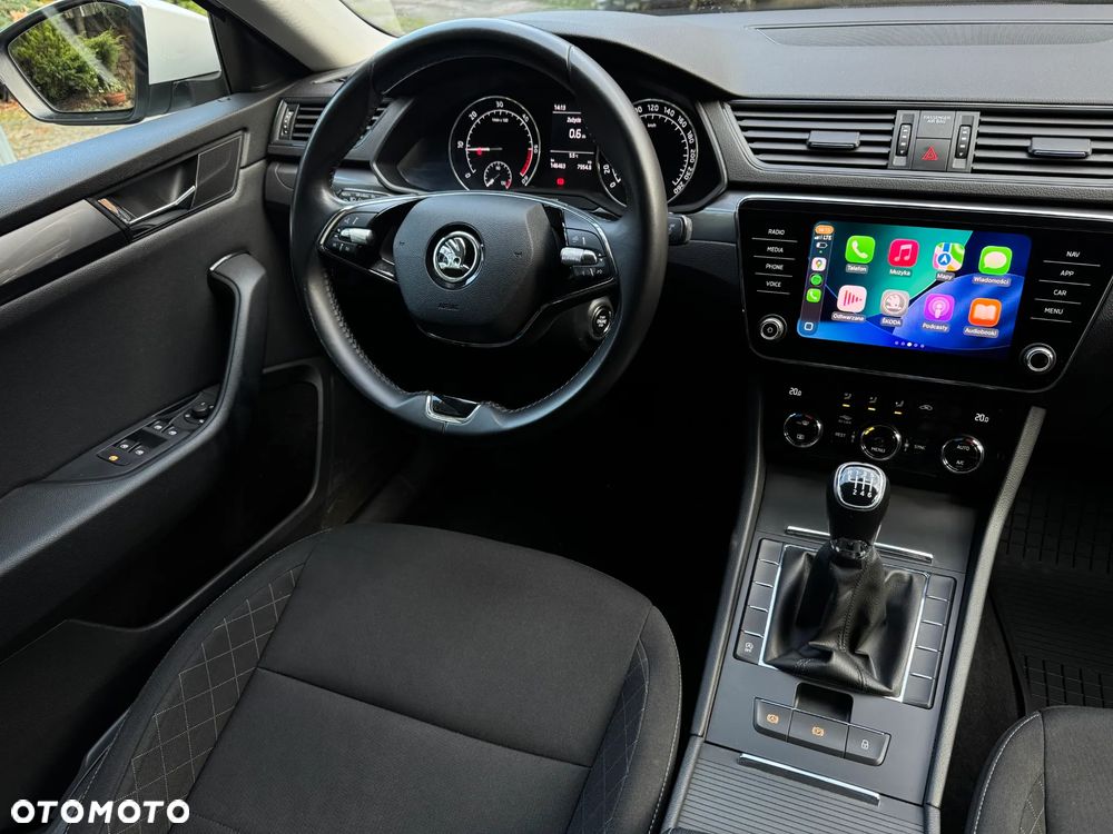 Skoda Superb 2.0 TDI SCR Ambition - 14