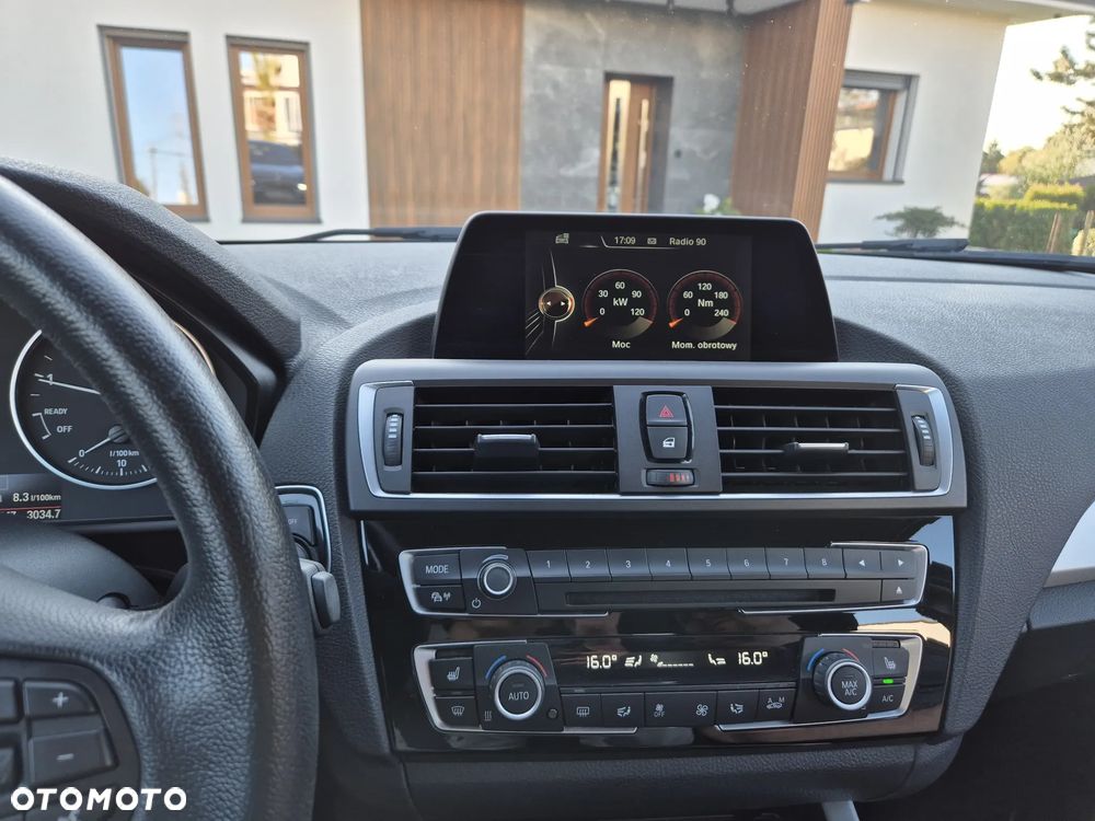 BMW Seria 1 116i - 8