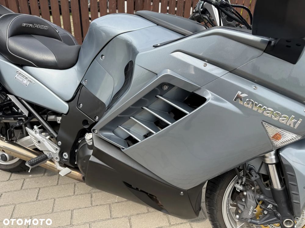 Kawasaki GTR - 15