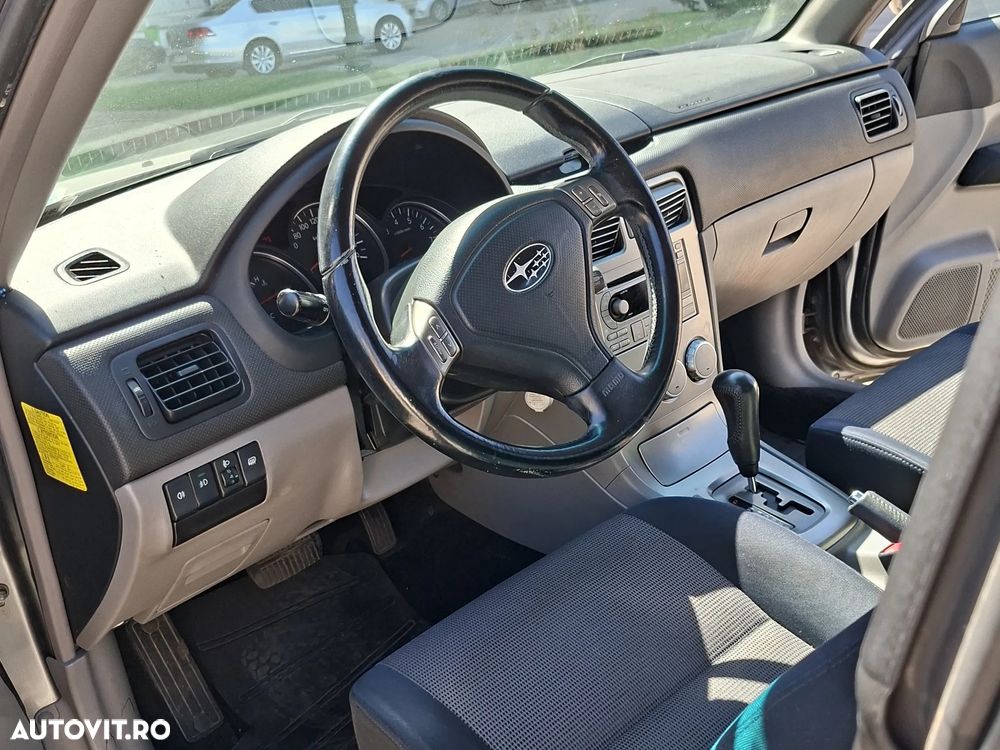 Subaru Forester 2.0 Base Aut - 9