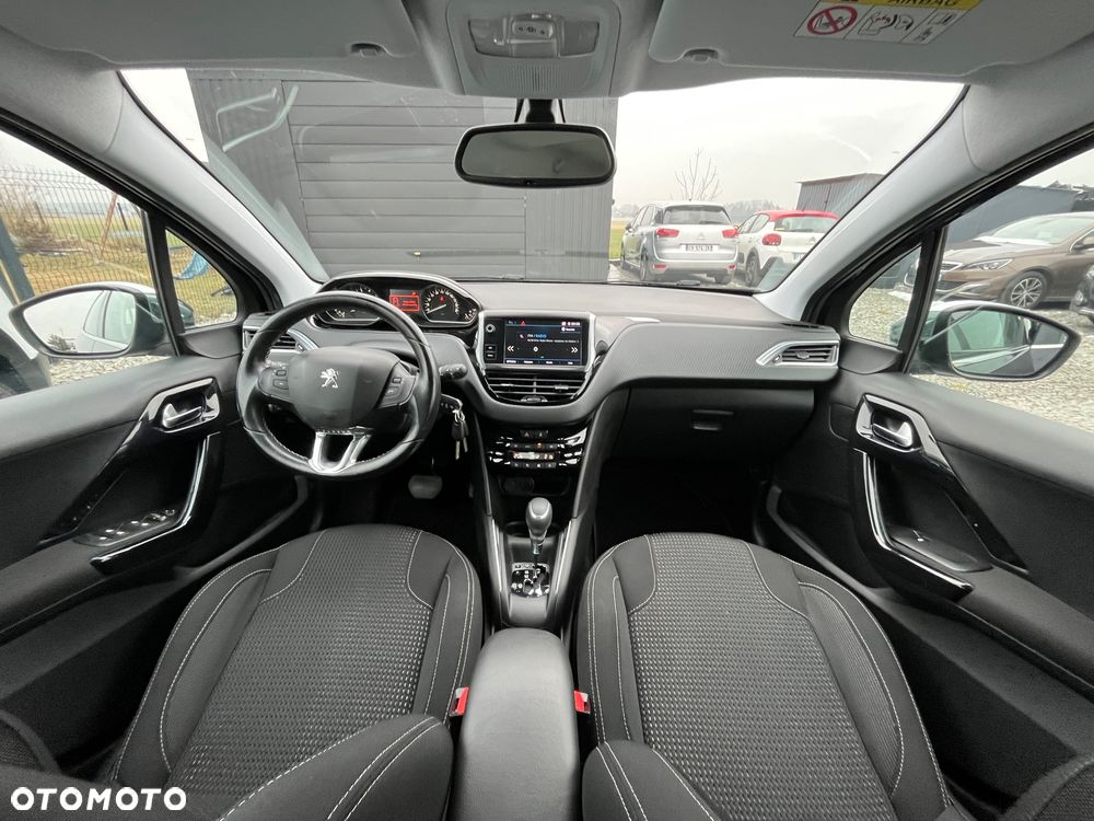 Peugeot 208 1.2 PureTech GPF Allure S&S EAT6 - 11