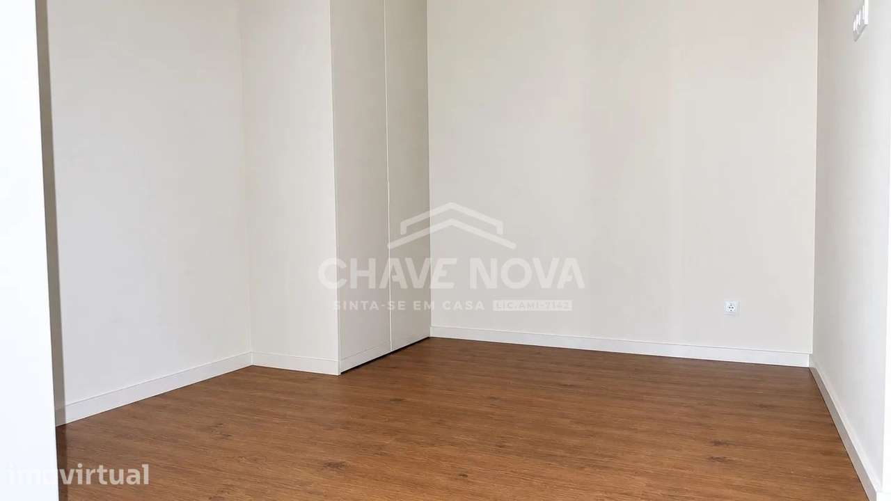 Apartamento T0 Novo c/ Terraço e Jardim em Matosinhos - Grande imagem: 4/16