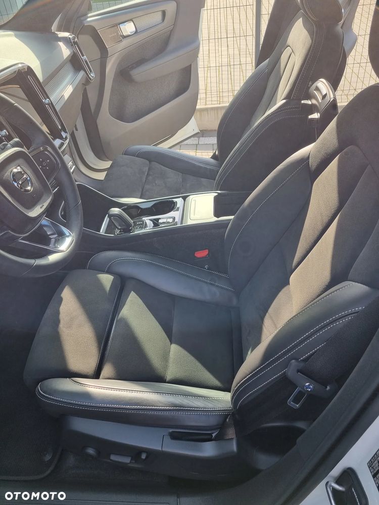 Volvo XC 40 T5 AWD R-Design - 12