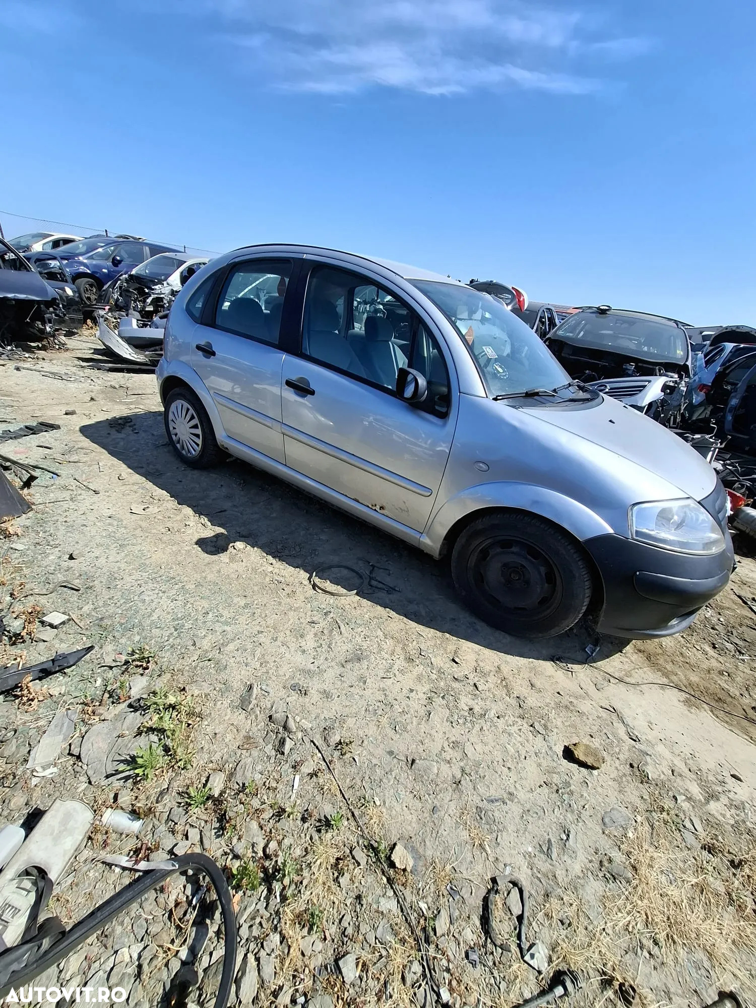 Dezmembrez Citroen c3 1.6i - 5
