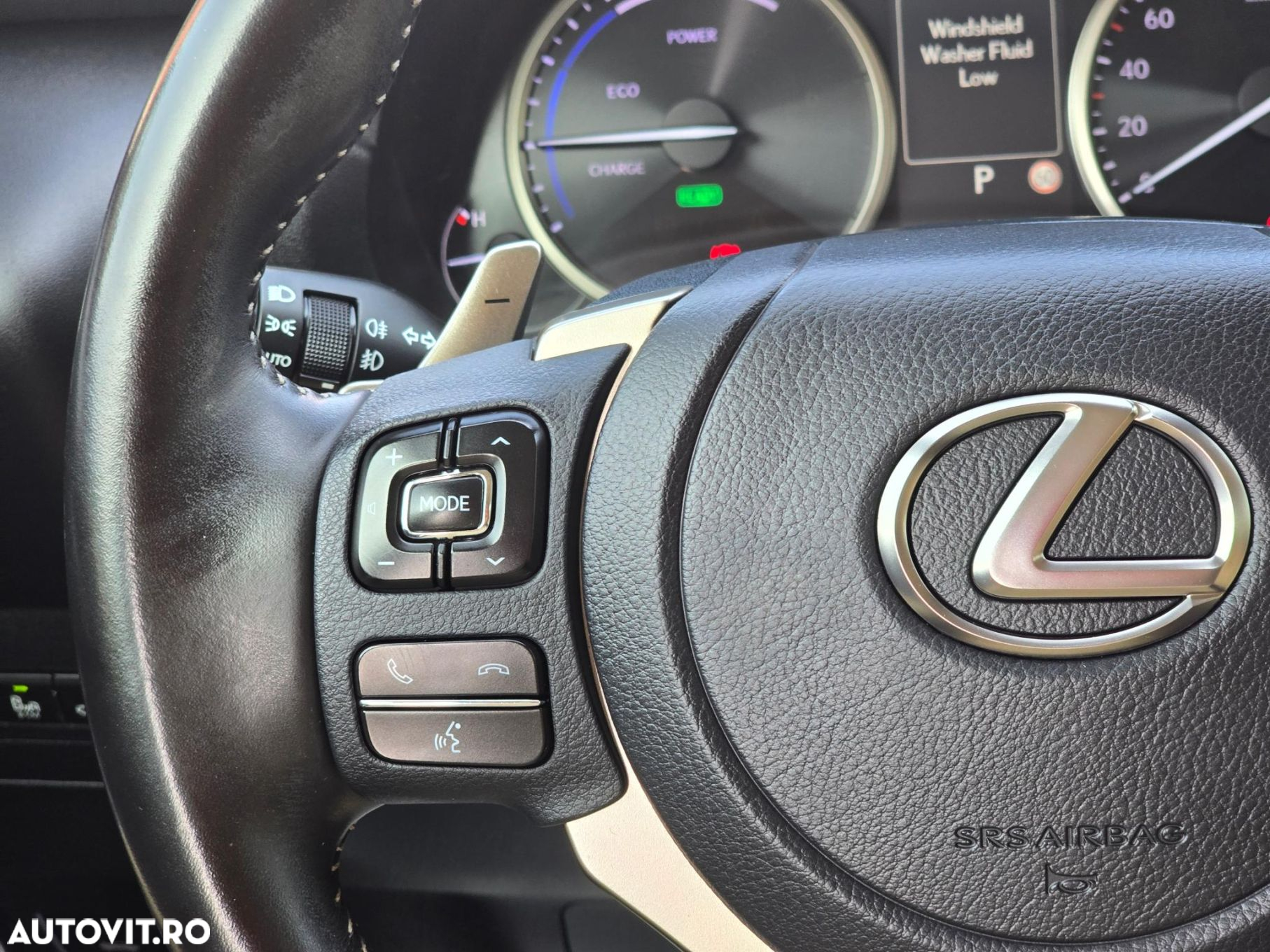 Lexus Seria NX - 15