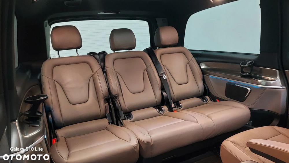 Mercedes-Benz Klasa V 300 d 4-Matic Exclusive 9G-Tronic (d³ugi) - 30