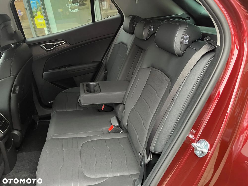 Kia Sportage 1.6 T-GDI HEV L 2WD - 36