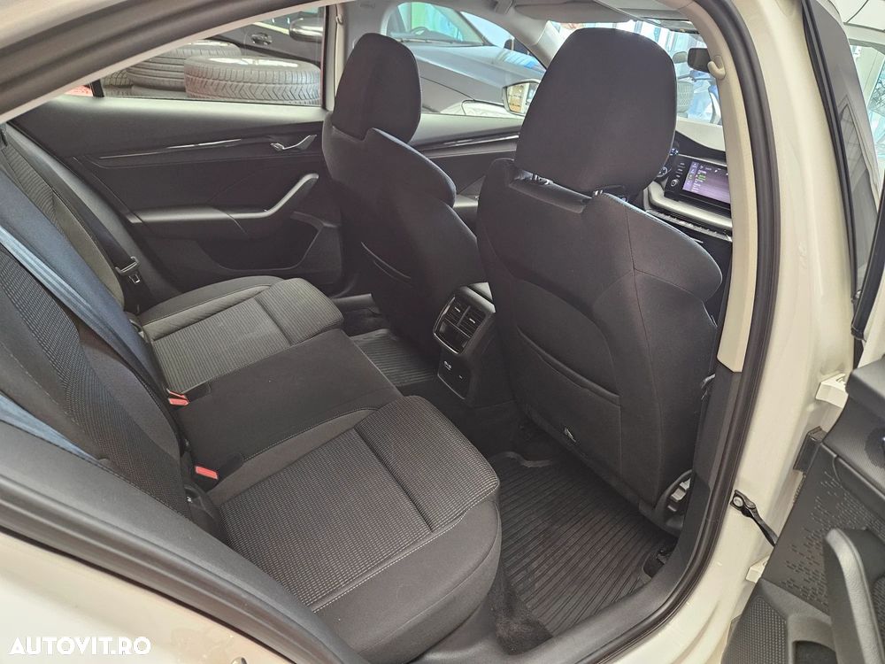 Skoda Octavia - 24