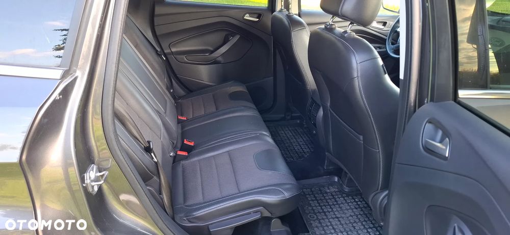 Ford Kuga 2.0 TDCi 2x4 ST-Line - 14