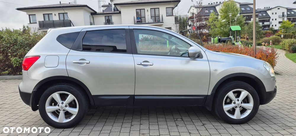 Nissan Qashqai - 1