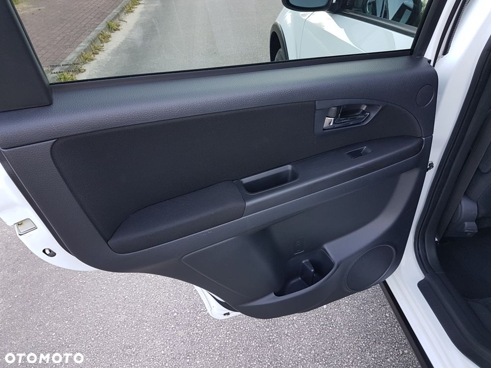 Fiat Sedici 1.6 16V 4x4 Luxury - 28