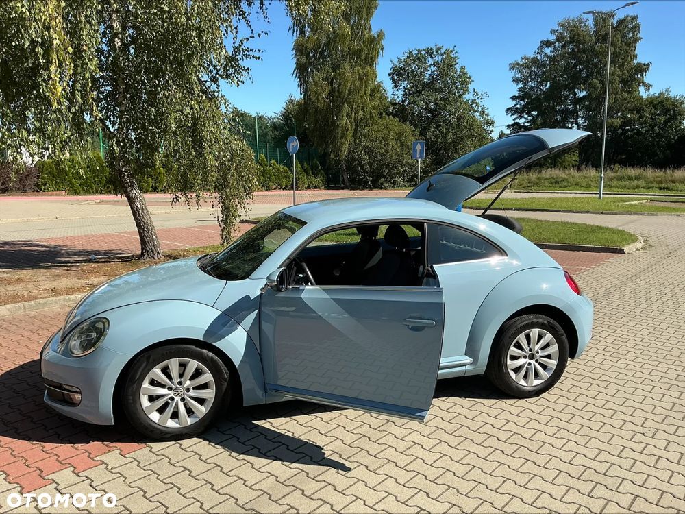 Volkswagen New Beetle - 12