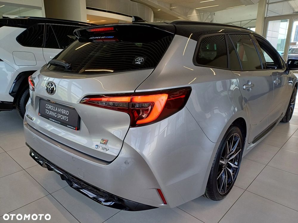 Toyota Corolla 2.0 Hybrid GR Sport - 6