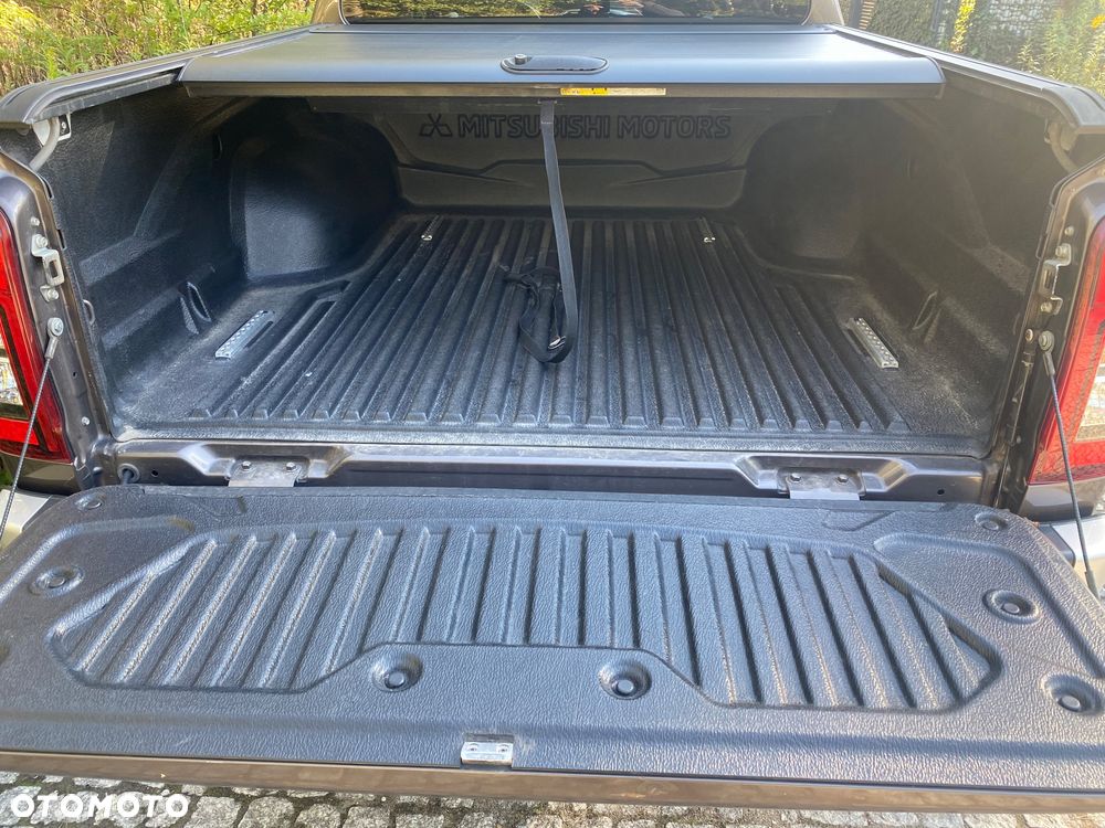 Mitsubishi L200 - 38